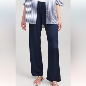 Donni silky simple pants in navy